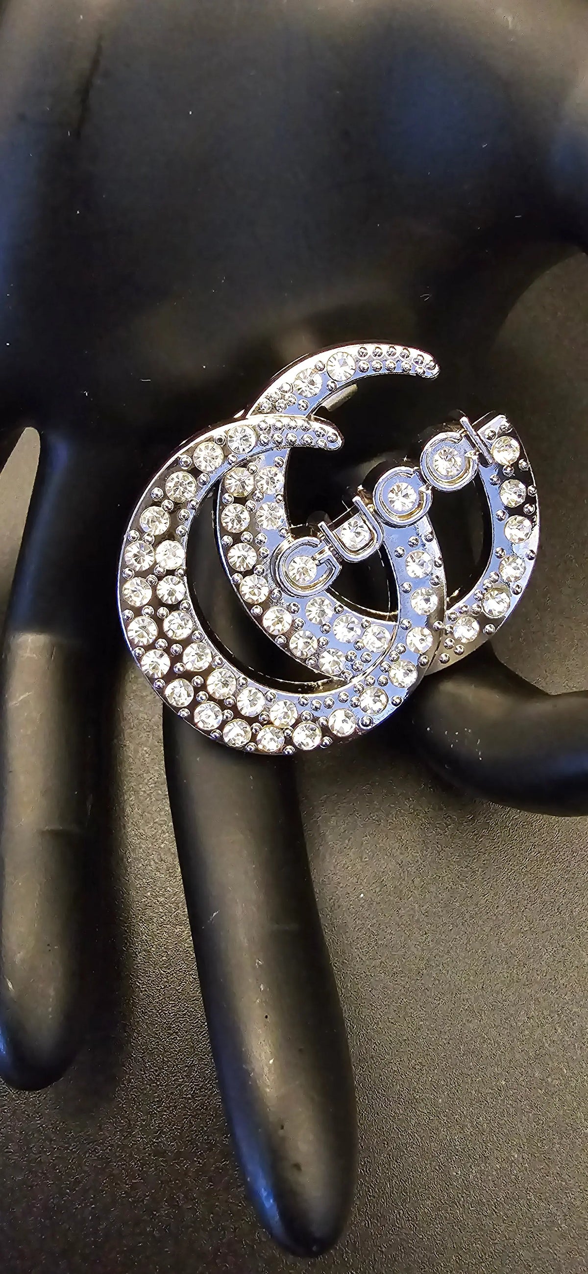 GG Bling brooch - Mourimani Beauty & Accessories