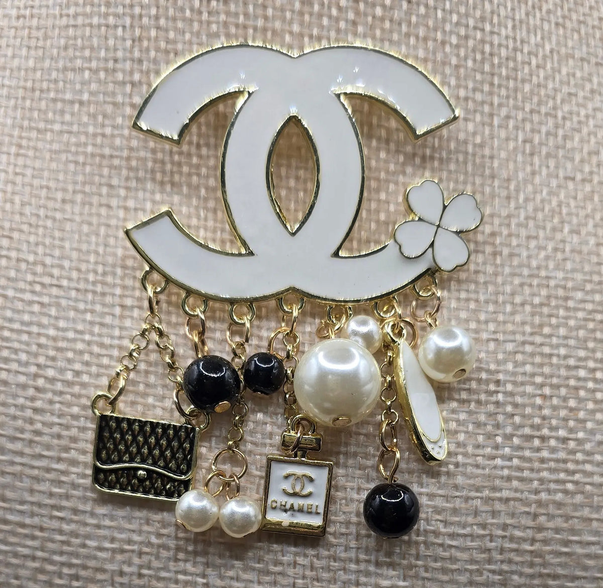 Designer Brooch - Mourimani Beauty & Accessories