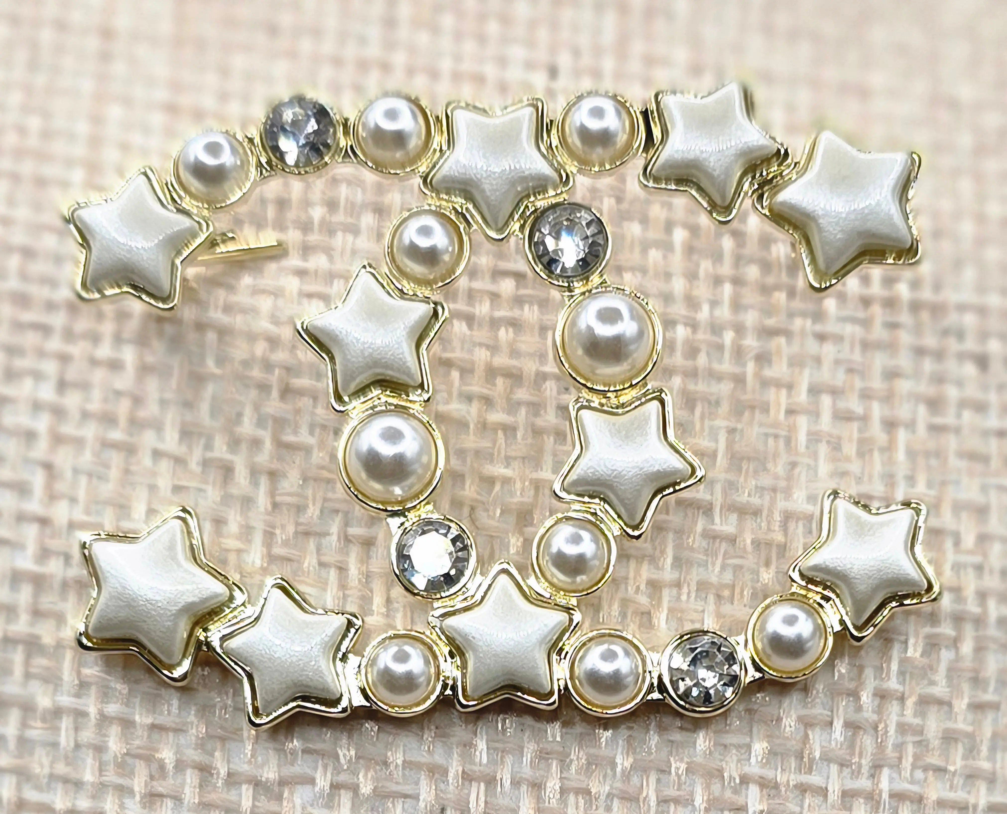 Designer Brooch - Mourimani Beauty & Accessories