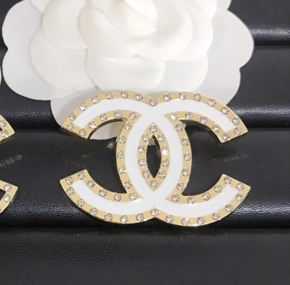 Designer Brooch - Mourimani Beauty & Accessories
