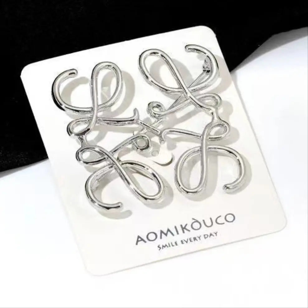 Designer Brooch Pins - Mourimani Beauty & Accessories