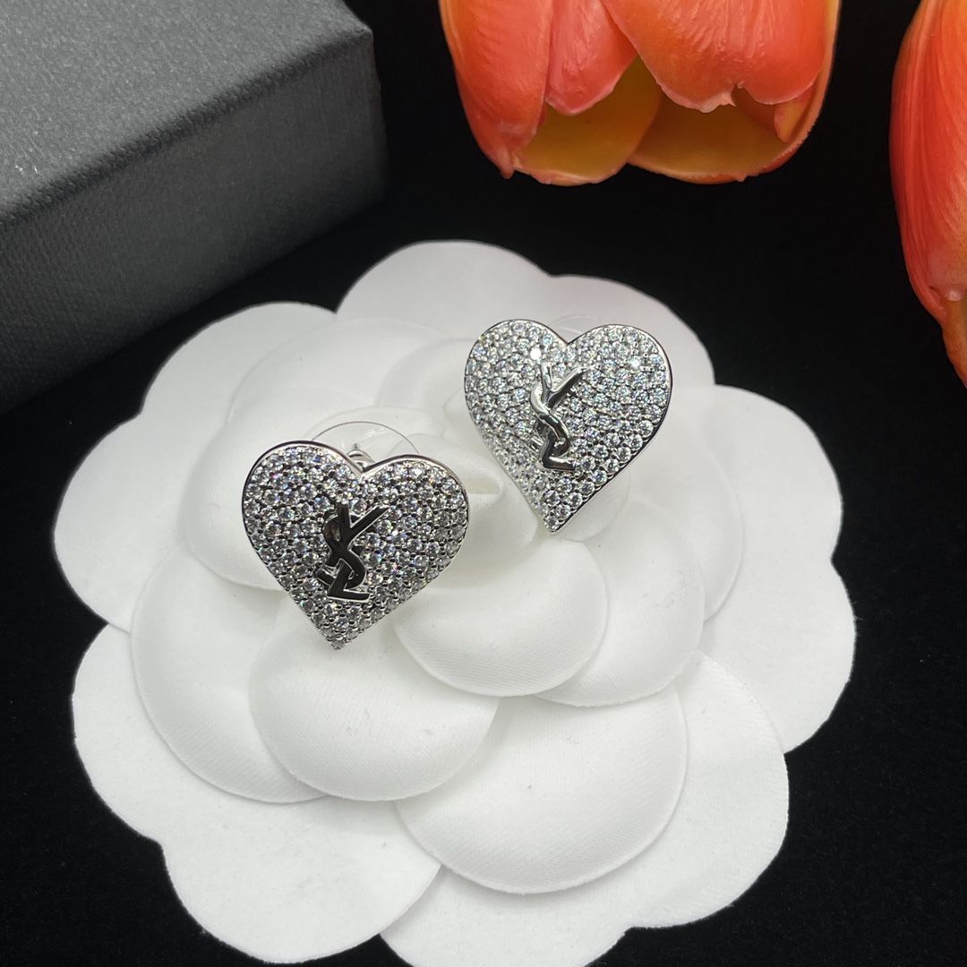 Designer Earrings - Mourimani Beauty & Accessories