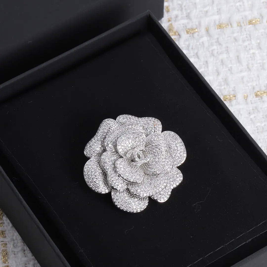 Designer Brooch Pins - Mourimani Beauty & Accessories