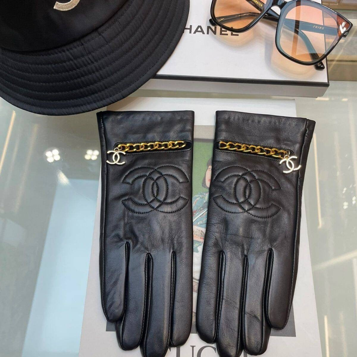 Designer Gloves