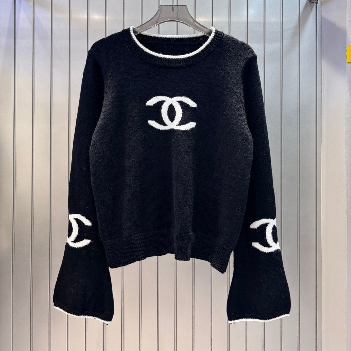 Designer Sweaters *NEW* - Mourimani Beauty & Accessories