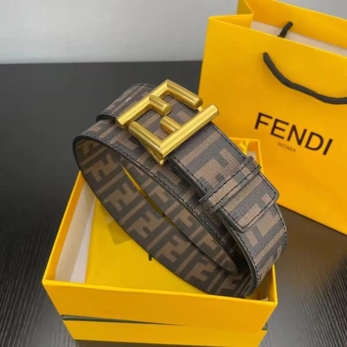 Designer Belts *NEW* Fendi Mourimani Beauty & Accessories