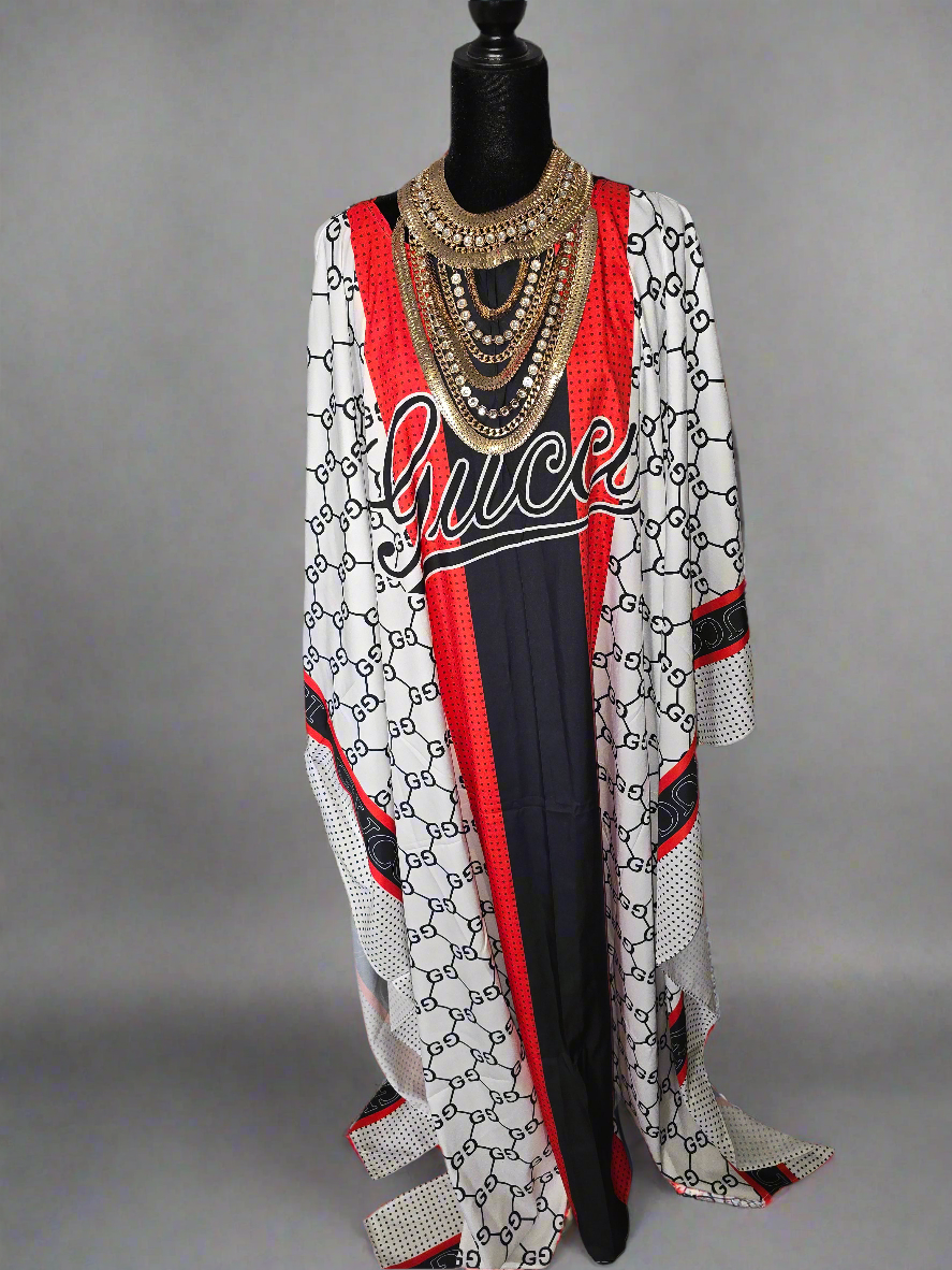 Pancho: Effortless Style and Warmth in Every Wear