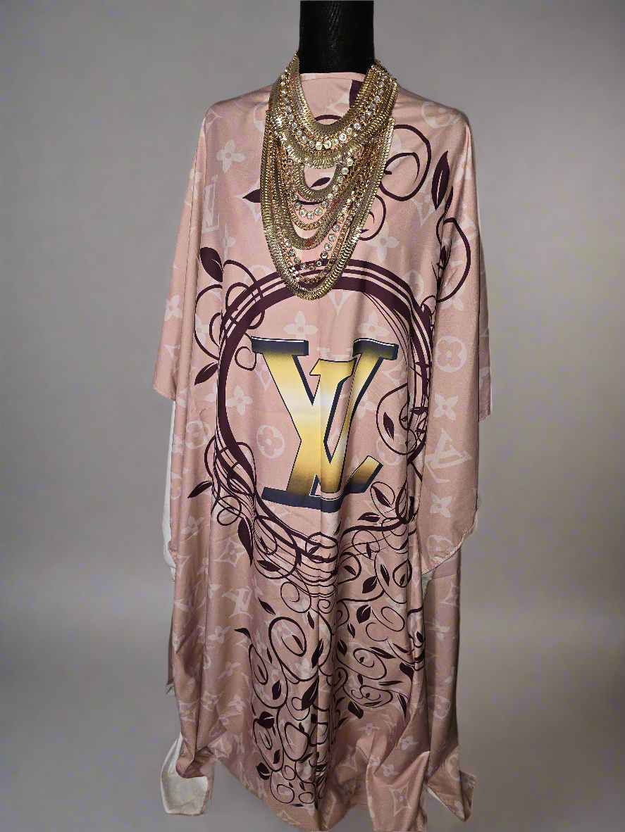 Pancho: Effortless Style and Warmth in Every Wear