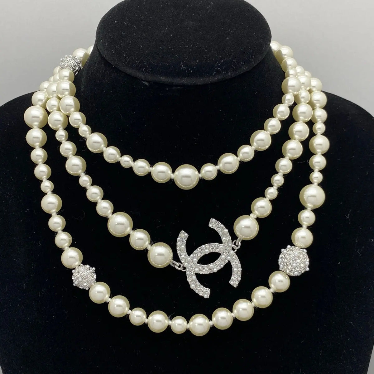 Designer Necklace ✨️NEW✨️ Mourimani Beauty & Accessories