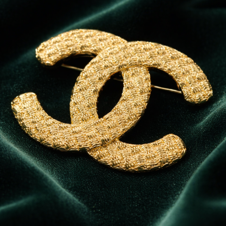 Designer Brooch *NEW*