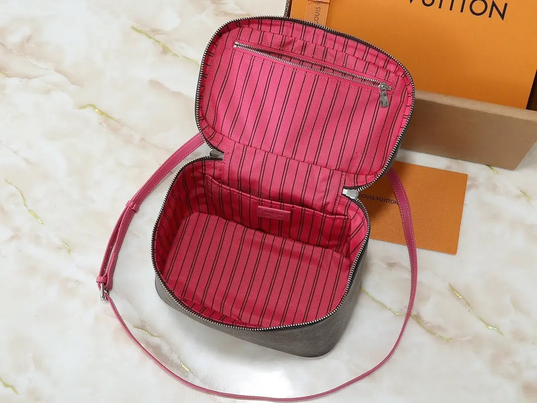 Designer Bags MEDIUM *NEW* #42265M Mourimani Beauty & Accessories