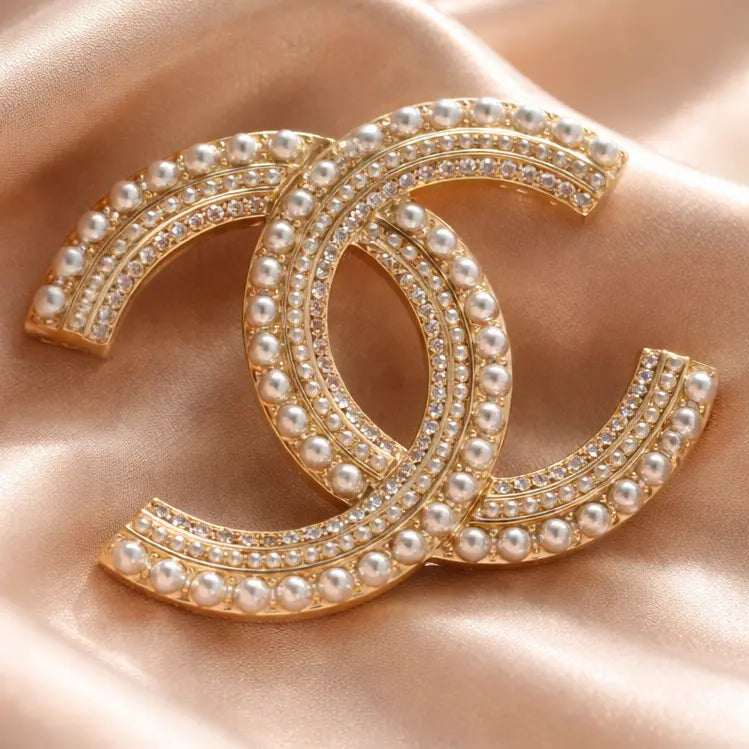 Designer Brooch *NEW* Mourimani Beauty & Accessories