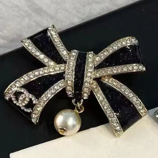 Brooch Pins *NEW* Mourimani Beauty & Accessories