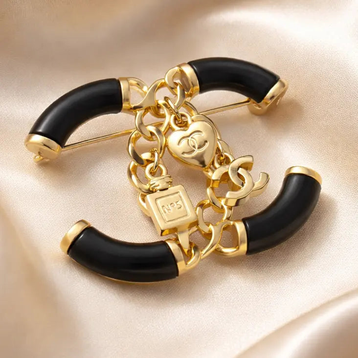 Designer Brooch *NEW* Mourimani Beauty & Accessories