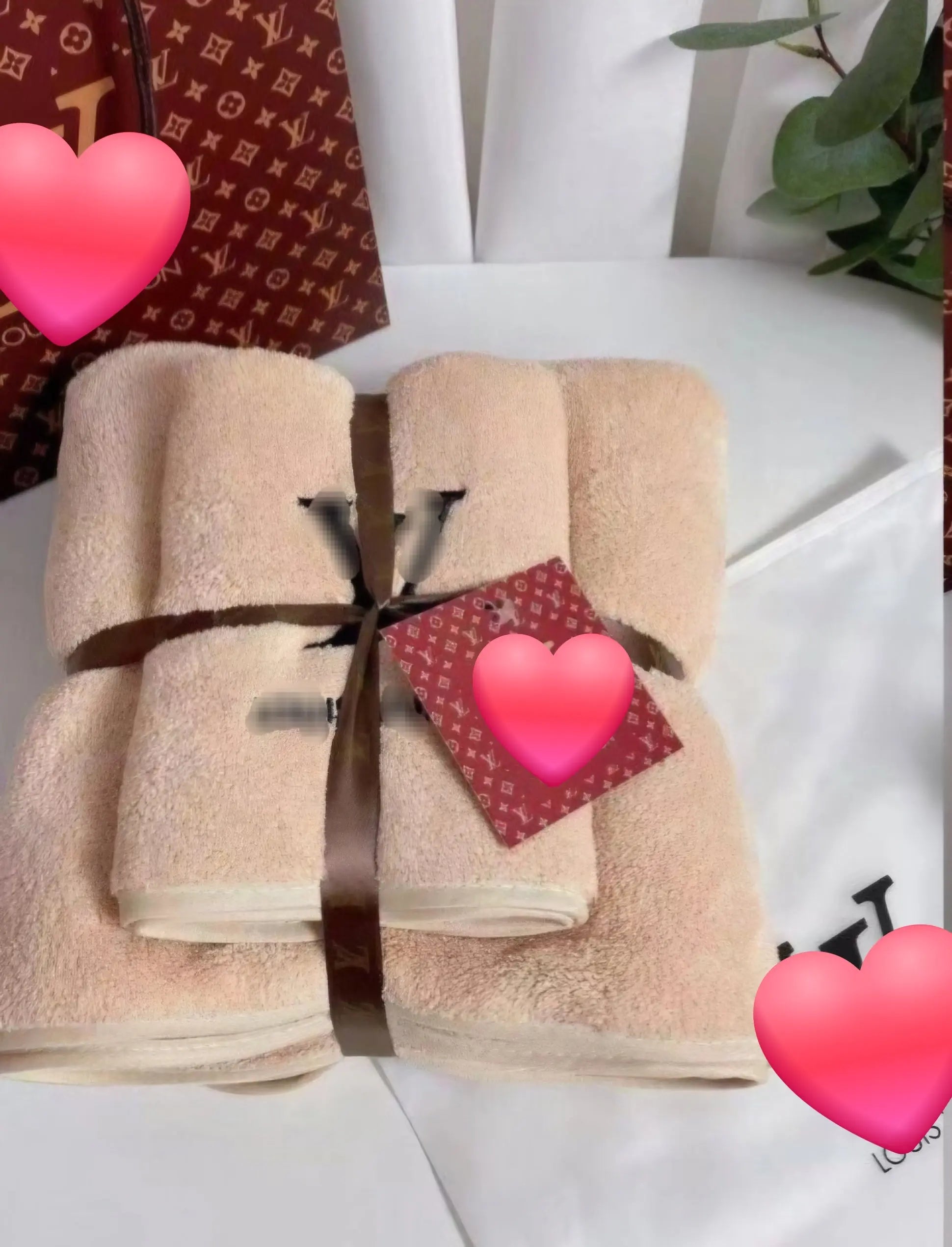 Designer Bath Towels - Mourimani Beauty & Accessories