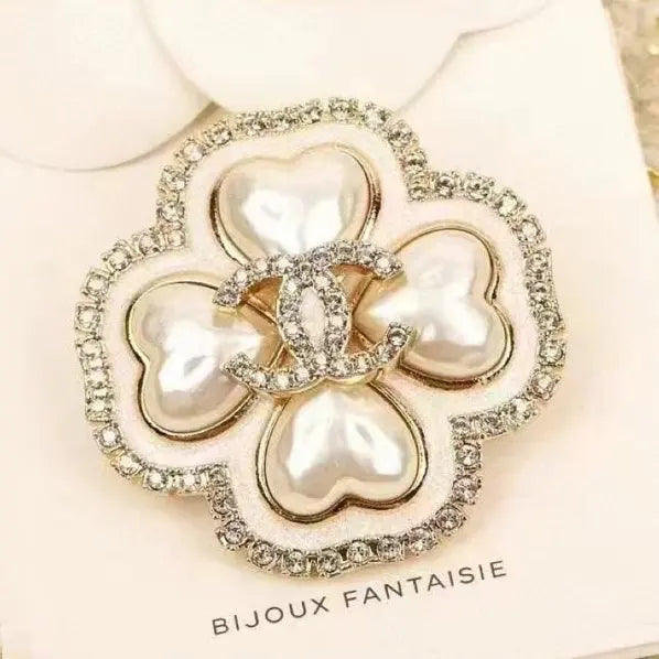 Brooch Pins *NEW* #010 Mourimani Beauty & Accessories