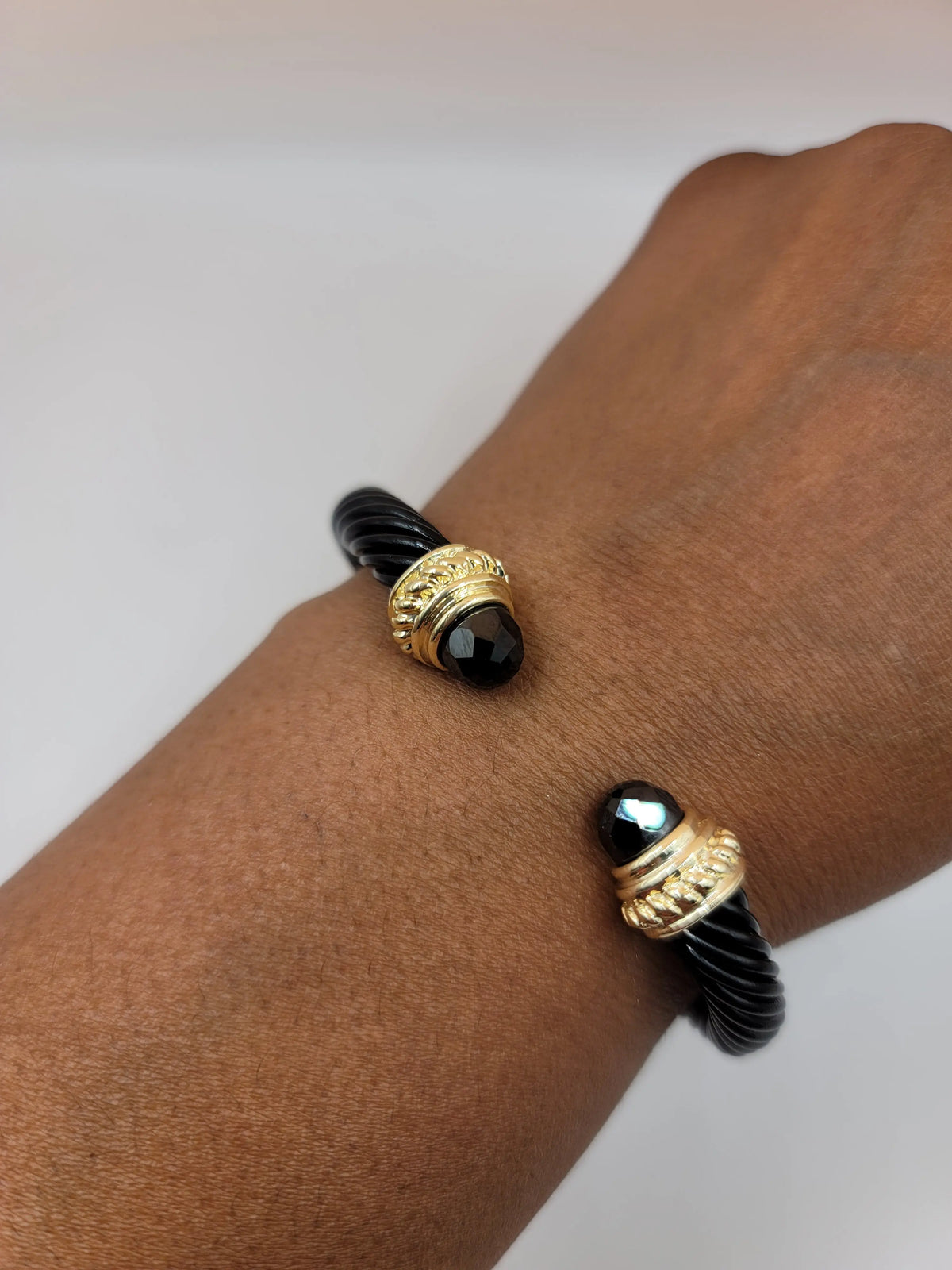 Fashion Bracelet - Mourimani Beauty & Accessories