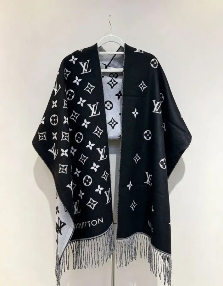 Designer Scarfs ✨️NEW✨️ Style #12