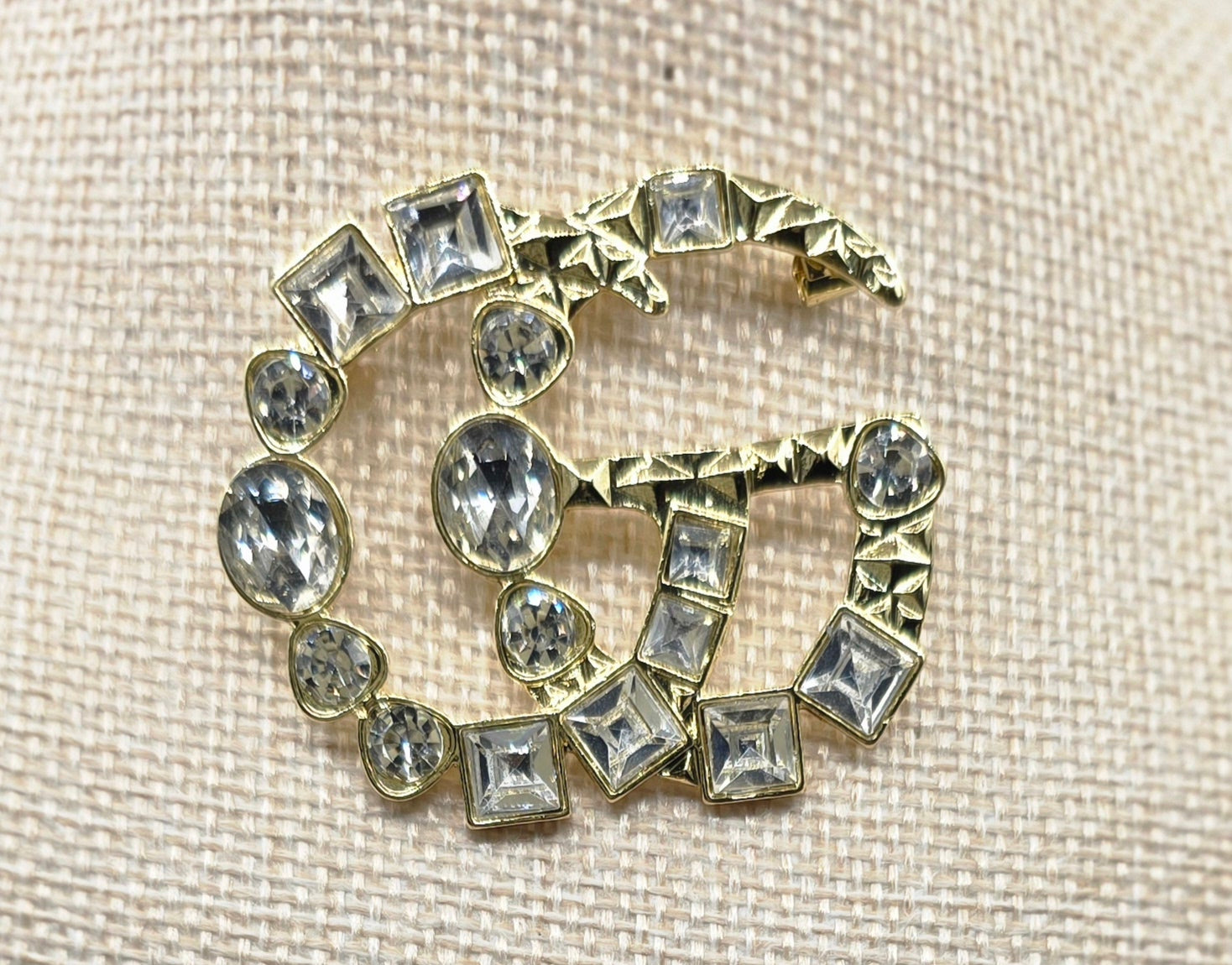 Clear bling brooch