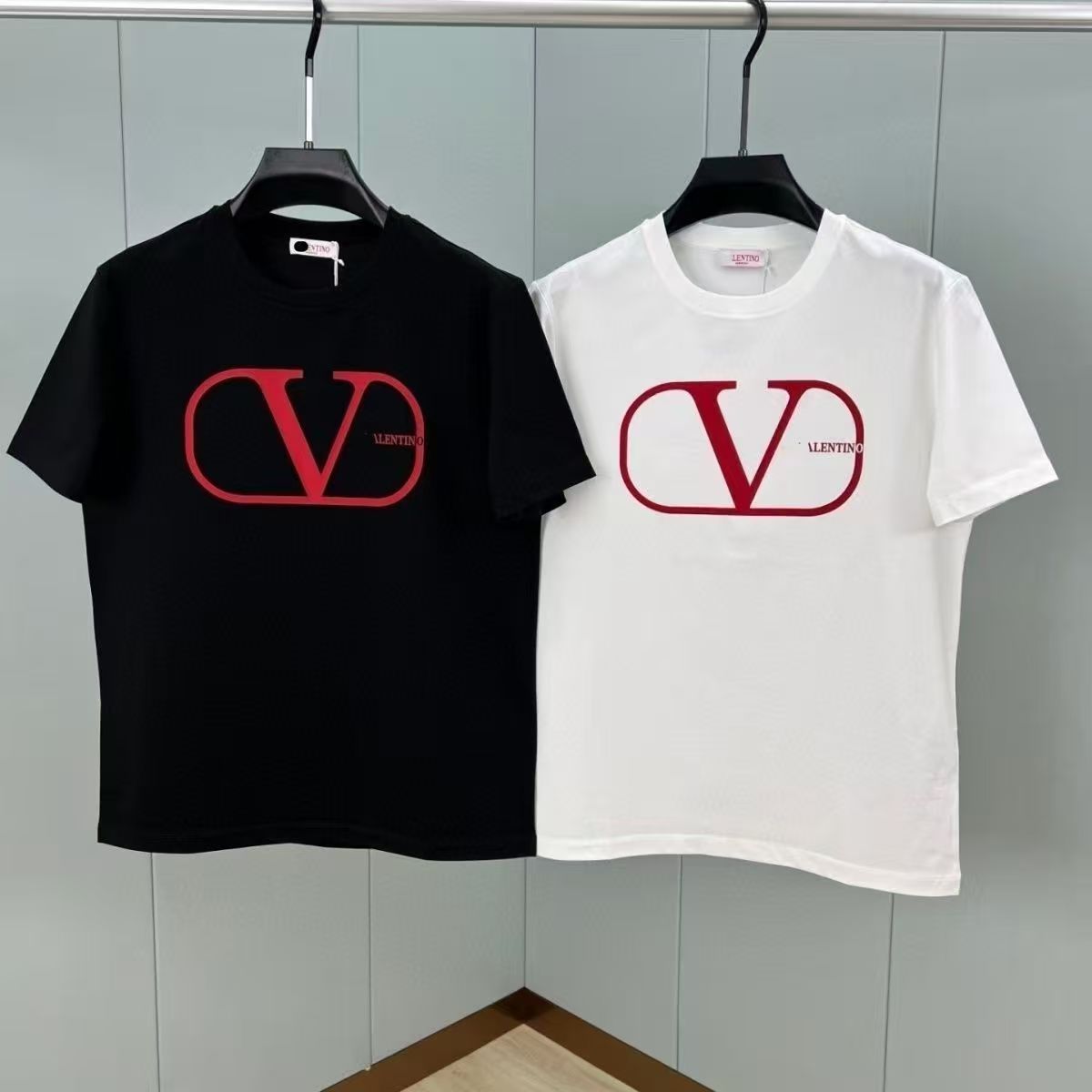 Designer Mens T-Shirts *NEW* Valentino