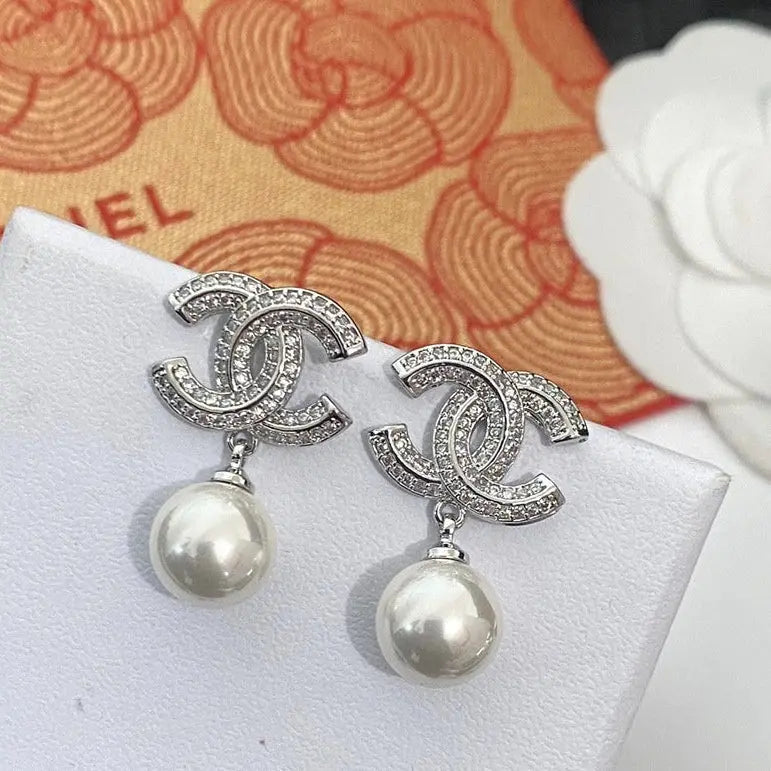Designer Earrings *NEW* Mourimani Beauty & Accessories