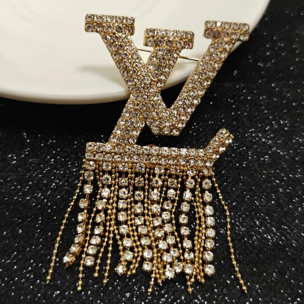 Designer Brooch *NEW* #25 Mourimani Beauty & Accessories