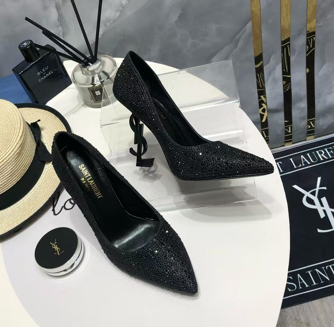 Designer Shoes *NEW* Mourimani Beauty & Accessories
