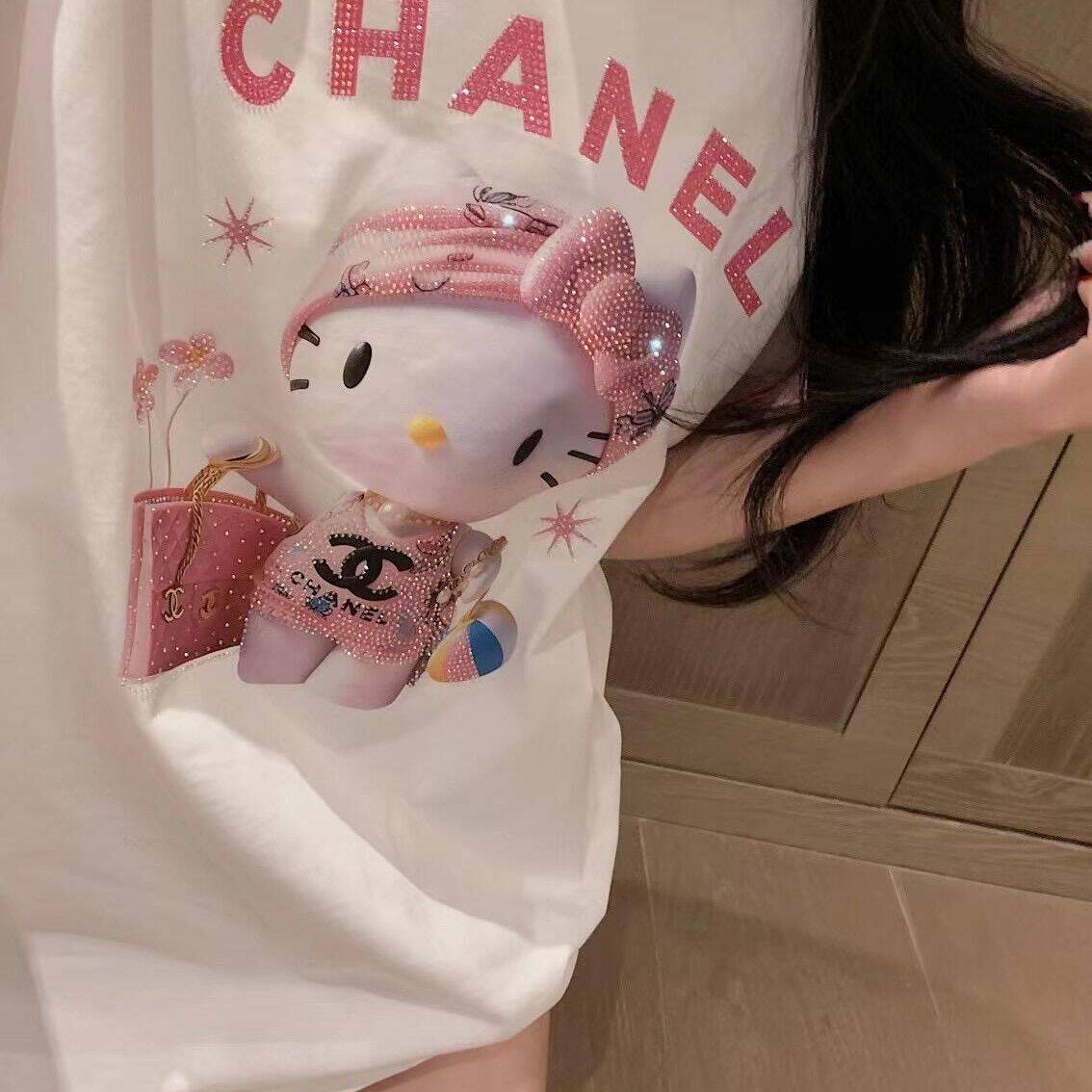 Designer T Shirts *NEW* Hello 😺 Kitty
