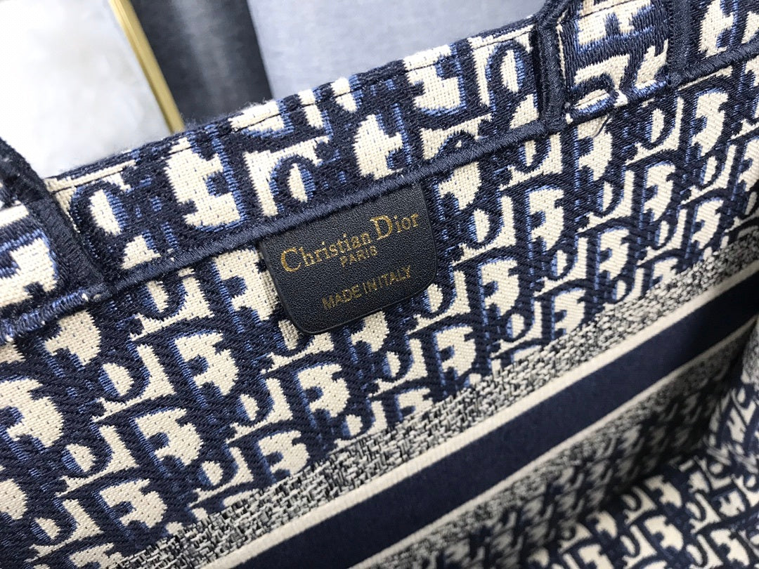 Designer Bags *NEW*